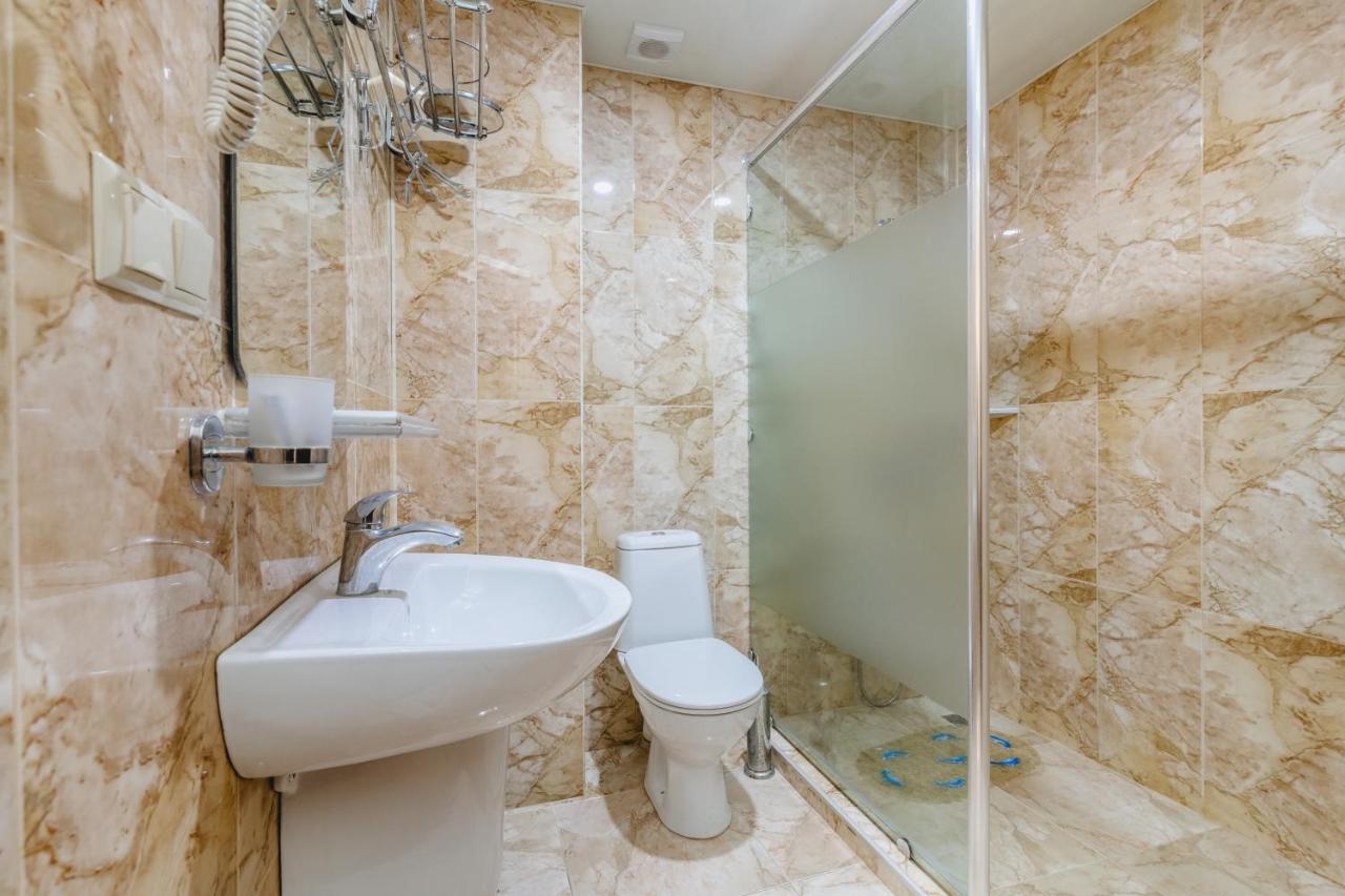 Hotel Chveni Ezo Кобулеті Екстер'єр фото