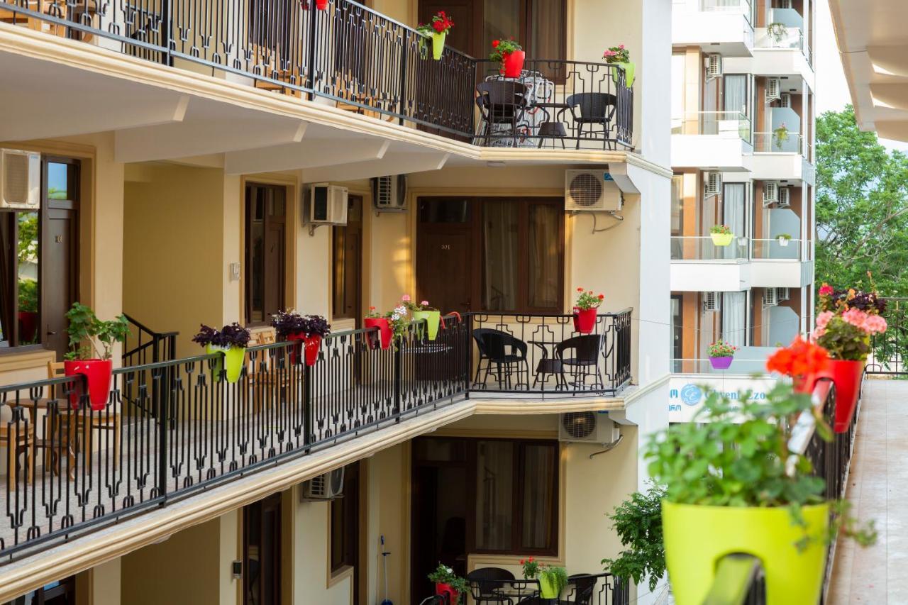 Hotel Chveni Ezo Кобулеті Екстер'єр фото