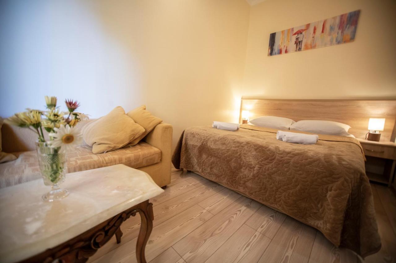 Hotel Chveni Ezo Кобулеті Екстер'єр фото